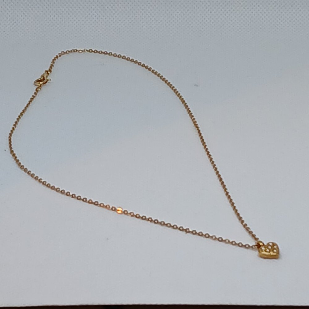 Vintage Avon Gold Tone Heart Pendant Necklace with Faux Pearls #12W - Picture 4 of 12